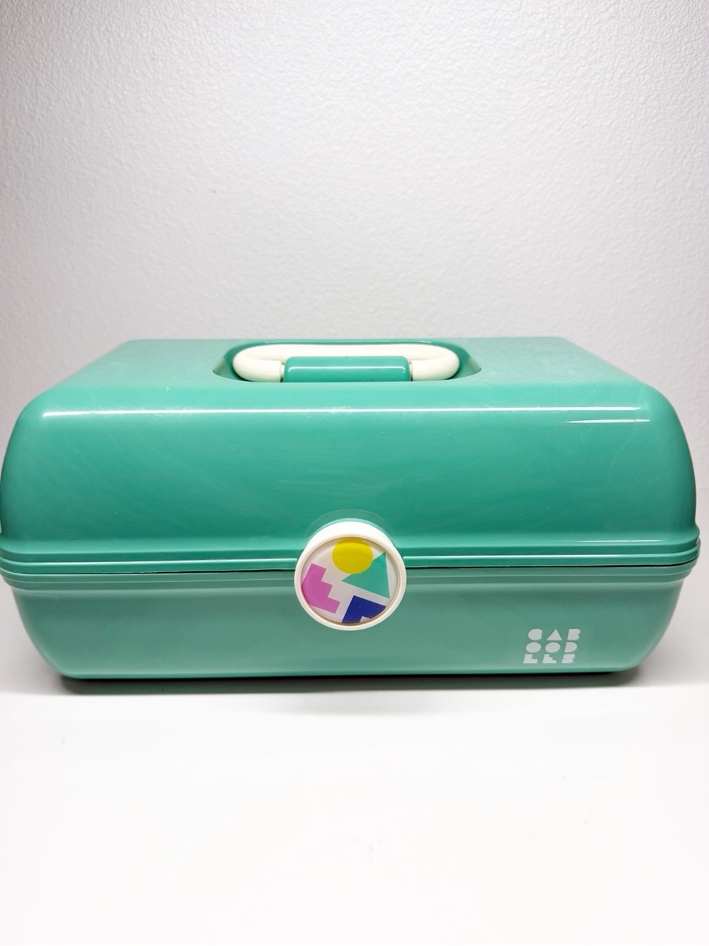 Caboodles 90s Y2K Seafoam Green Makeup Case 5626